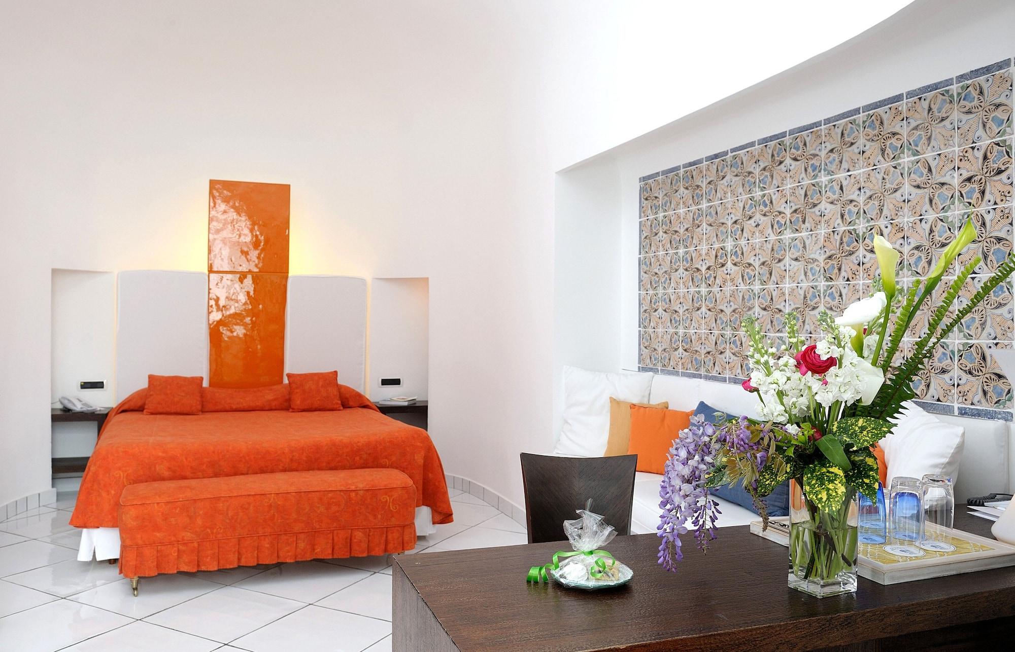 Santa Caterina Hotel